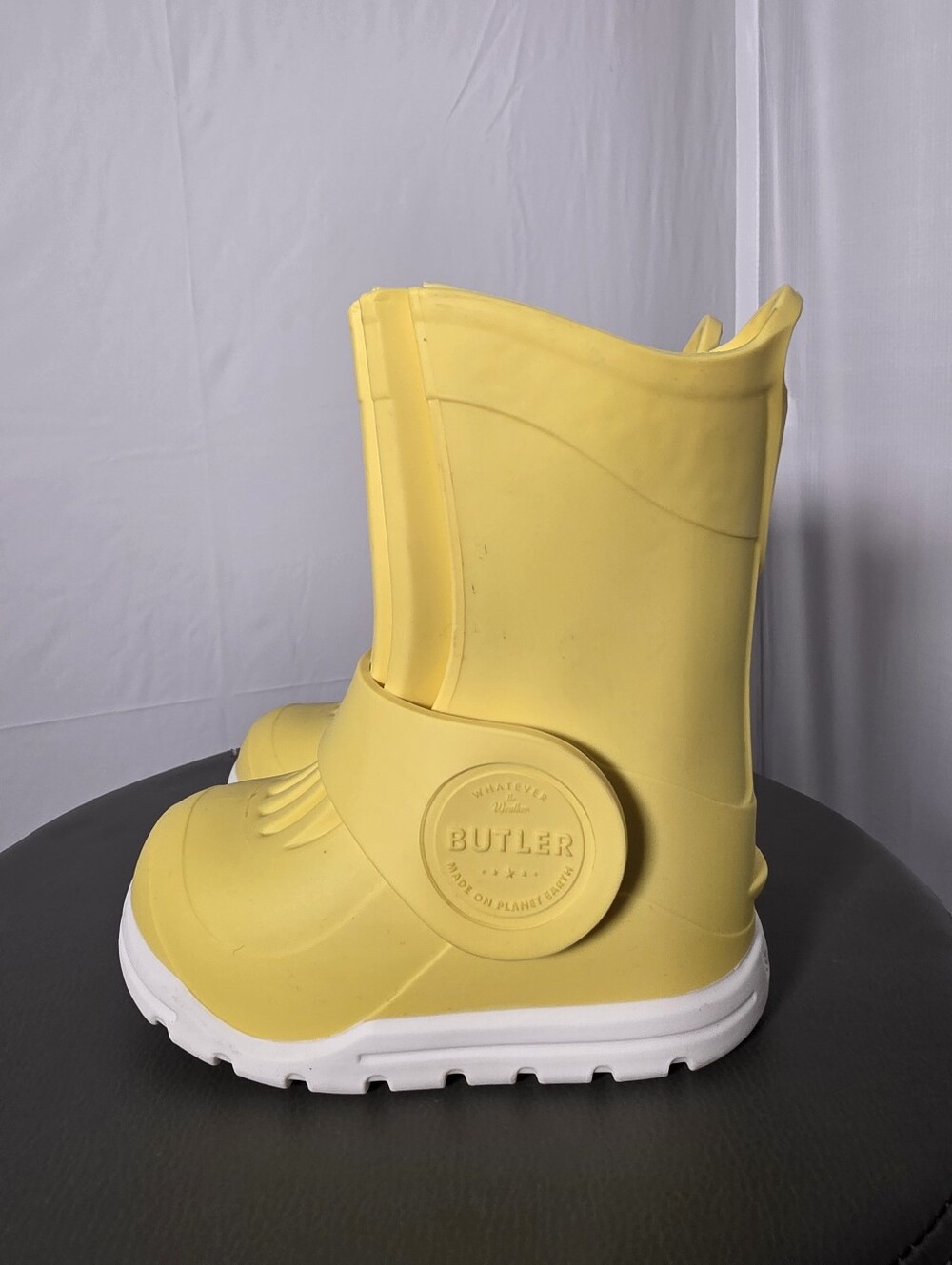 Butler Overboot Waterproof Yellow Shoe Covers Size 7